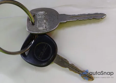 2002 GMC Sierra 1500 Sle из США, поврежденный, VIN 2GTEC19VX21138931